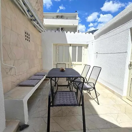 Будинок відпочинку Garden House *