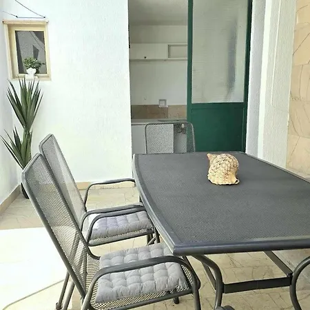 Будинок відпочинку Garden House *